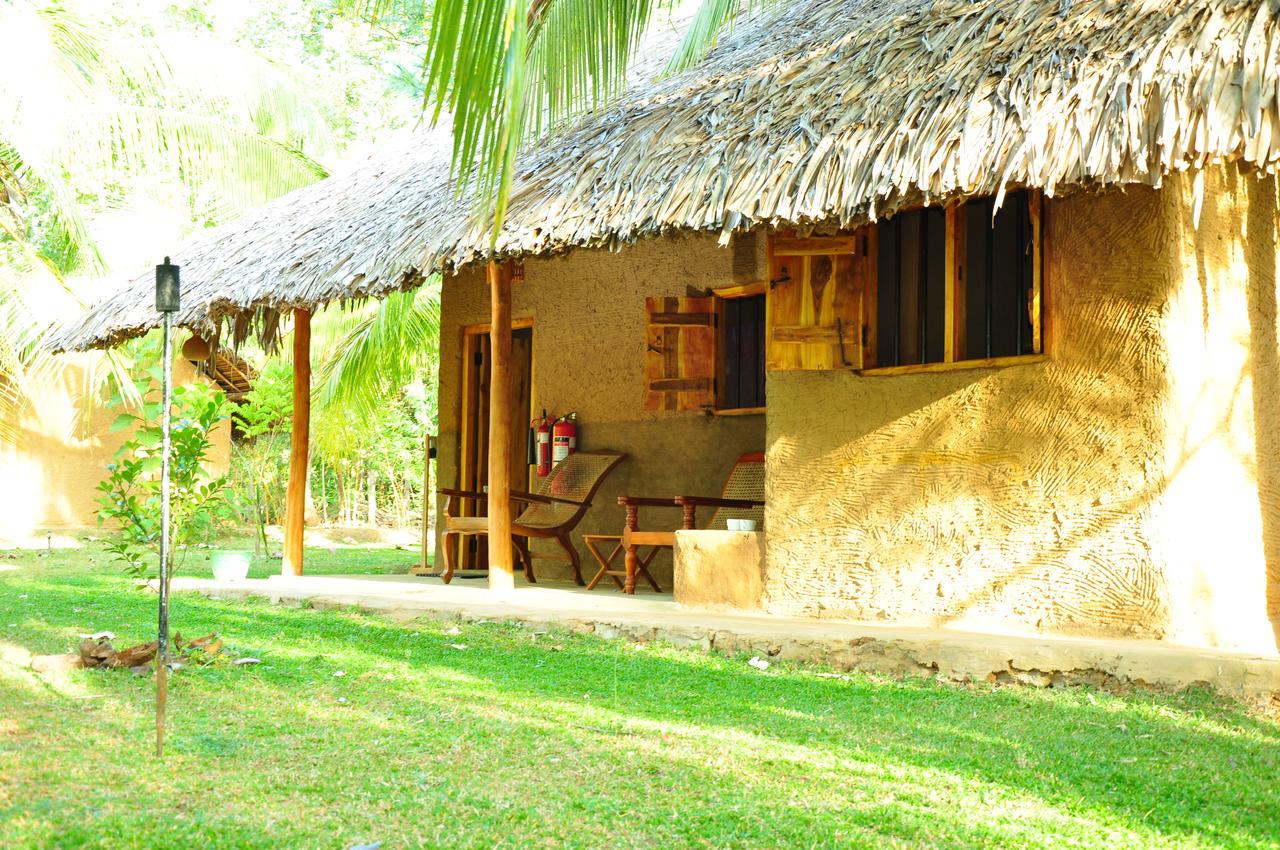 Hotel Thuduwa Camp Embilipitiya Exterior foto