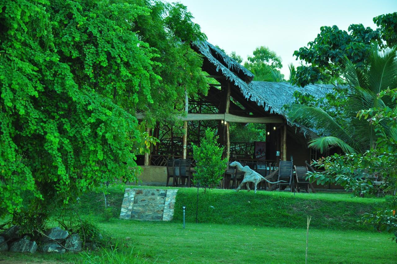 Hotel Thuduwa Camp Embilipitiya Exterior foto